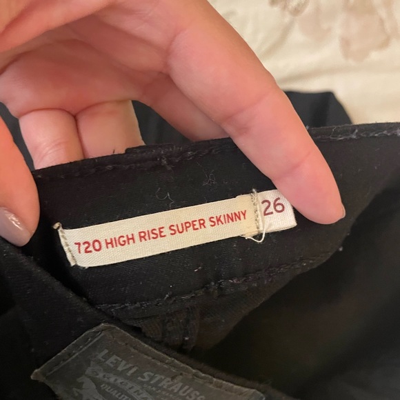 Black Levi’s 720 High-Rise Super Skinny size 26 - Picture 4 of 4